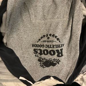 men’s roots sweater